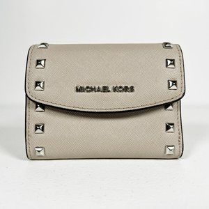 Michael Kors Wallet Beige Leather 5 in x 4 in x 1in